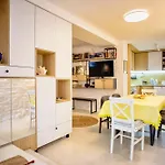 Mare Boutique By Flat Mаnаger Apartment Pomorie