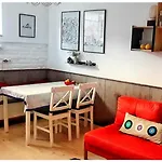 Mare Boutique By Flat Mаnаger Apartment Pomorie